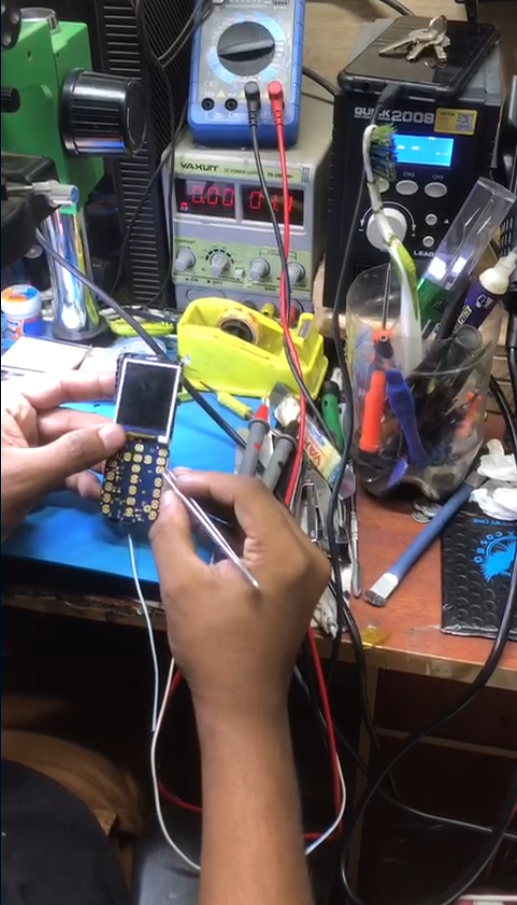 Advanced IC repair and microchip restoration work